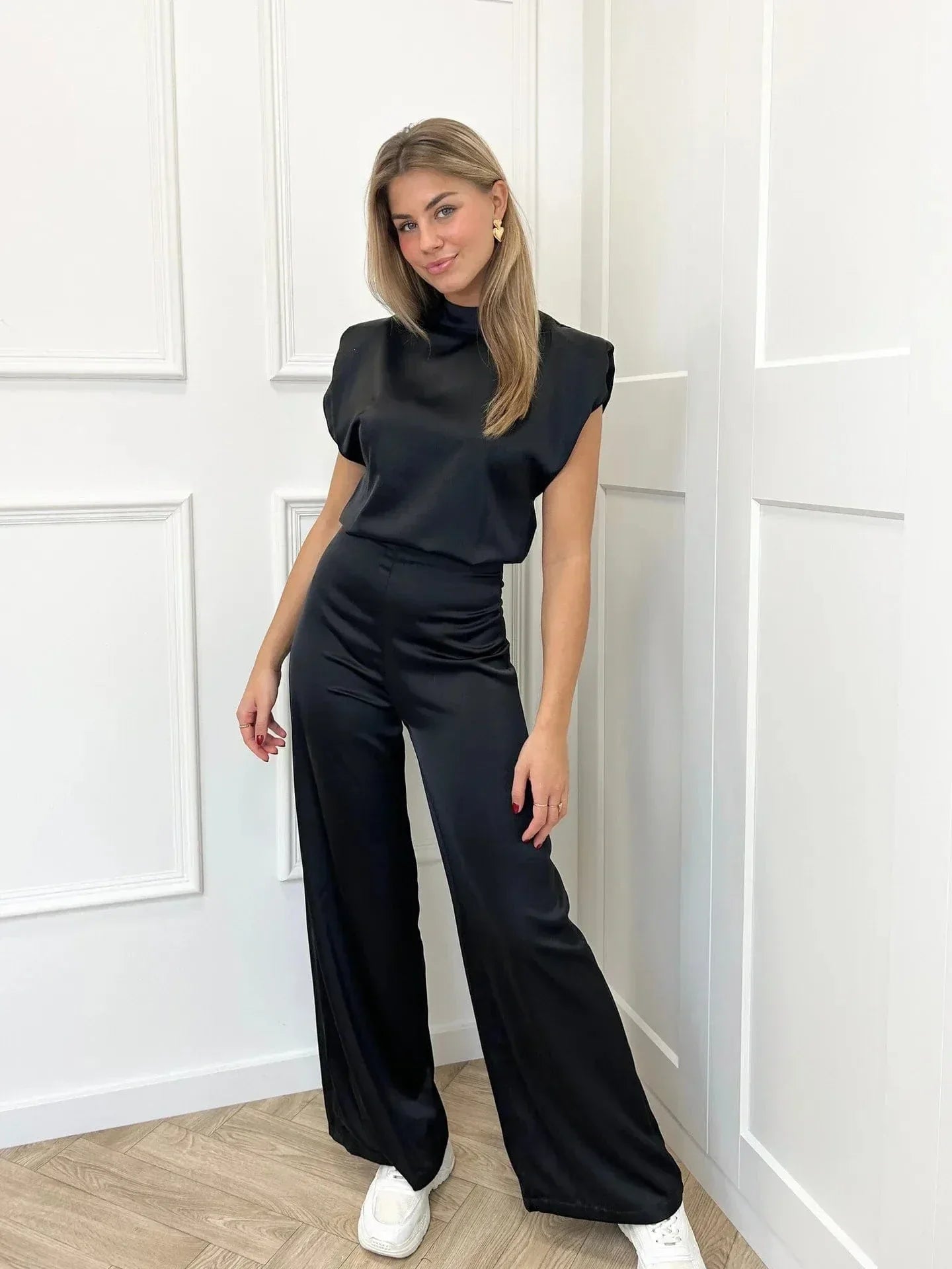 Women's Backless Jumpsuit with Wide Legs – Elegant & Lightweight